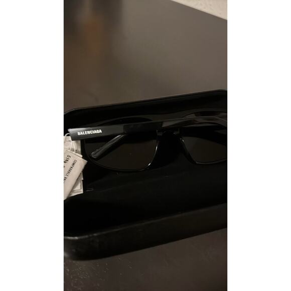 Balenciaga 60mm Rectangular Sunglasses black - Picture 8 of 8